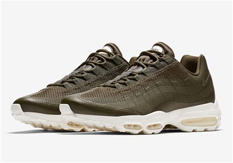 nike air max 95 ultra essential trainer khaki sail|nike air max 95 anthracite.